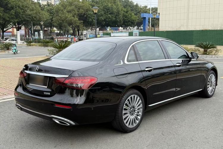Used Mercedes-Benz E-Class 2022 Second Facelift E 300 L Fashion Edition Exterior 5