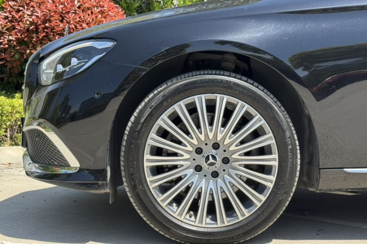 Used Mercedes-Benz E-Class 2022 Revised Version E 300 L Luxury Edition Exterior 6