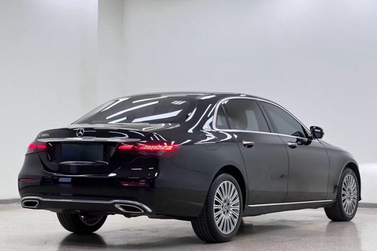 Used Mercedes-Benz E-Class 2022 Updated E 300 L Stylish Edition Exterior 6