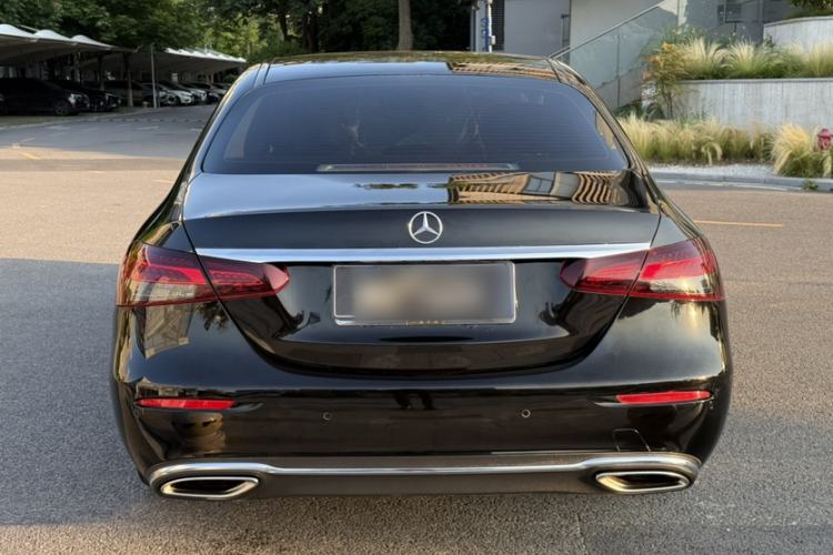Used Mercedes-Benz E-Class 2022 Second Facelift E 300 L Fashion Edition Exterior 6