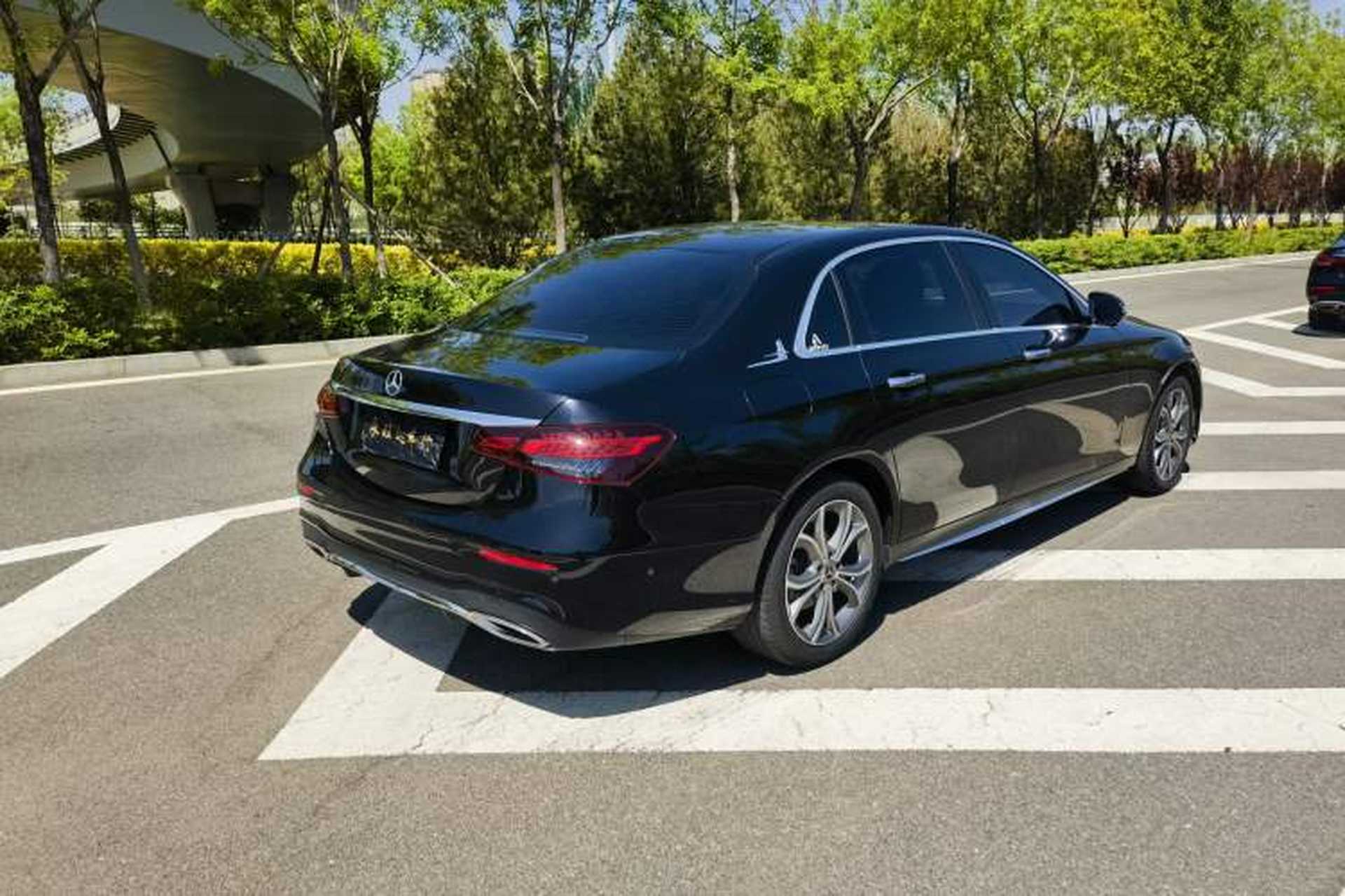 Used Mercedes-Benz E-Class 2022 Revised Version E 300 L Sporty and Stylish Edition Exterior 6