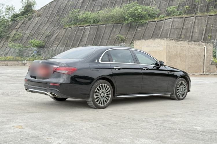 Used Mercedes-Benz E-Class 2022 Second Facelift E 300 L Sporty and Stylish Edition Exterior 6