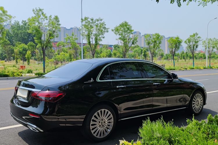 Used Mercedes-Benz E-Class 2022 Second Facelift E 300 L Luxury Edition Exterior 6