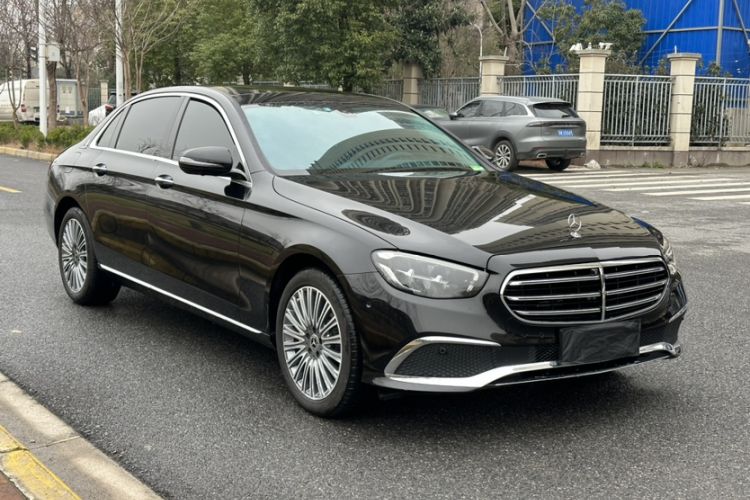 Used Mercedes-Benz E-Class 2022 Second Facelift E 300 L Fashion Edition Exterior 6