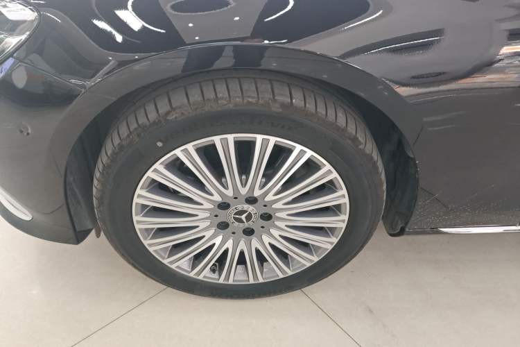 Used Mercedes-Benz E-Class 2022 Updated E 300 L Stylish Edition Exterior 7