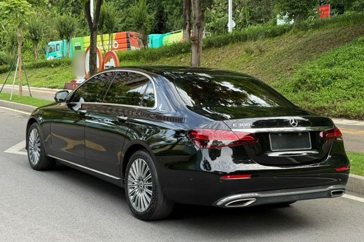 Used Mercedes-Benz E-Class 2022 Revised Version E 300 L Luxury Edition Exterior 7