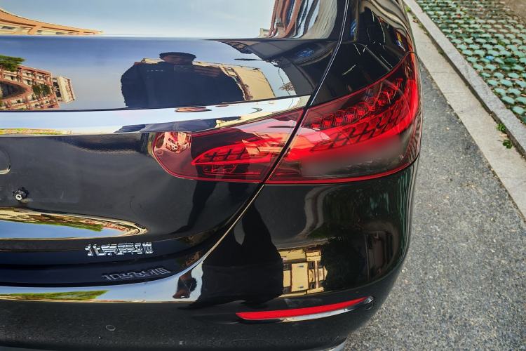 Used Mercedes-Benz E-Class 2022 E 260 L Exterior 8