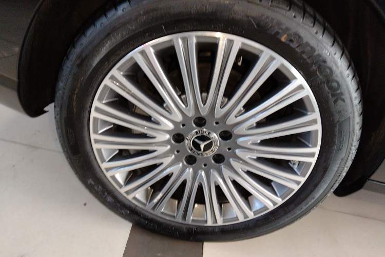 Used Mercedes-Benz E-Class 2022 E 300 L Stylish Model Exterior 8