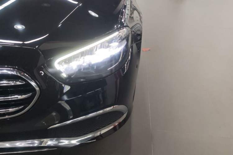 Used Mercedes-Benz E-Class 2022 E 300 L Stylish Model Exterior 8