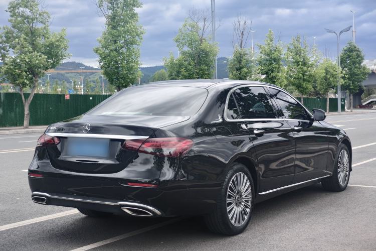 Used Mercedes-Benz E-Class 2022 Revised Version E 300 L Luxury Edition Exterior 9