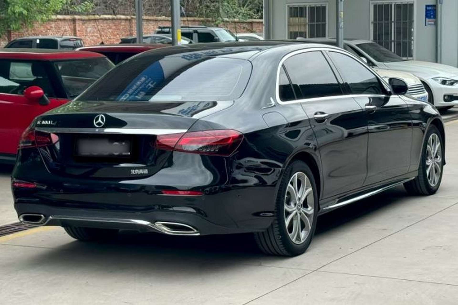 Used Mercedes-Benz E-Class 2022 Second Facelift E 300 L Sport Luxury Edition Exterior 9