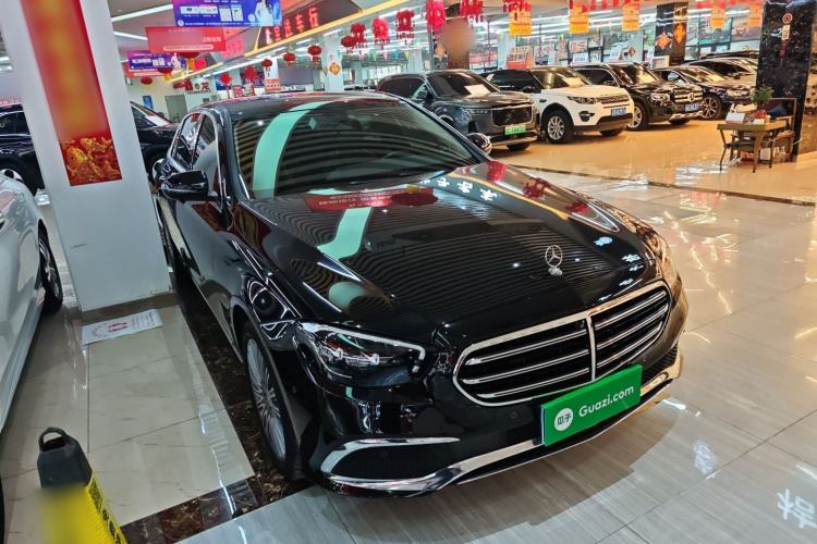 Used Mercedes-Benz E-Class 2022 Updated E 300 L Luxury Edition Front Right 45 Deg