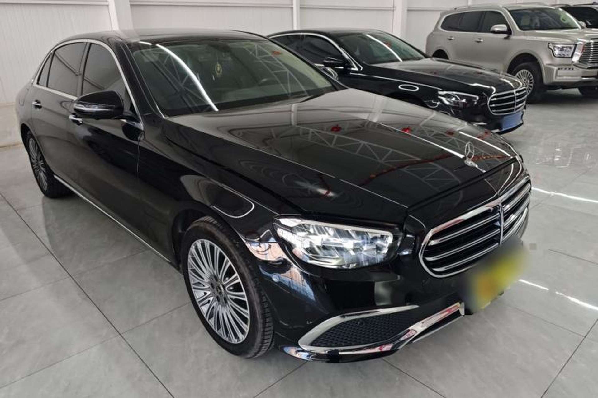 Used Mercedes-Benz E-Class 2022 Updated E 300 L Luxury Edition Front Right 45 Deg