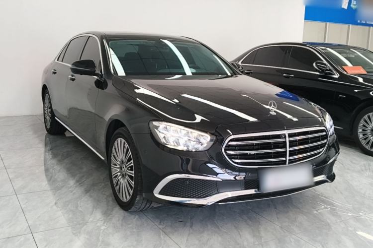 Used Mercedes-Benz E-Class 2022 Revised Version E 300 L Luxury Edition Front Right 45 Deg