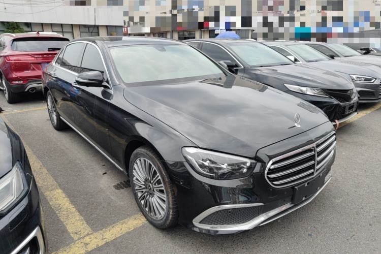 Used Mercedes-Benz E-Class 2022 Revised Version E 300 L Fashion Edition Front Right 45 Deg