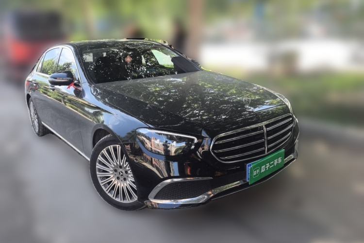 Used Mercedes-Benz E-Class 2022 Revised Version E 300 L Fashion Edition Front Right 45 Deg
