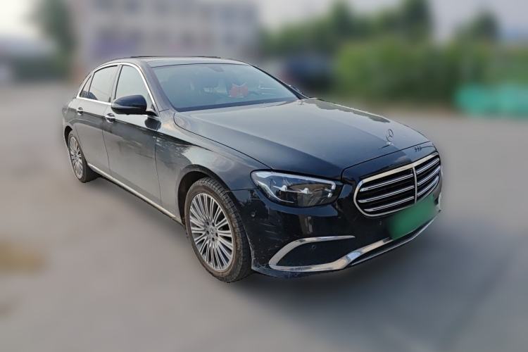 Used Mercedes-Benz E-Class 2022 Revised Version E 300 L Fashion Edition Front Right 45 Deg