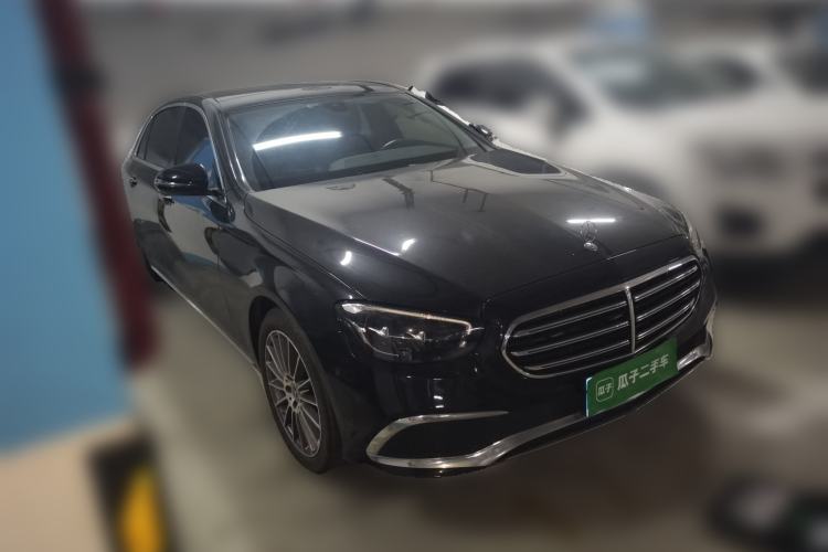 Used Mercedes-Benz E-Class 2022 E 260 L Front Right 45 Deg