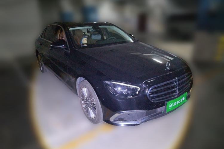 Used Mercedes-Benz E-Class 2022 Revised Version E 300 L Fashion Edition Front Right 45 Deg