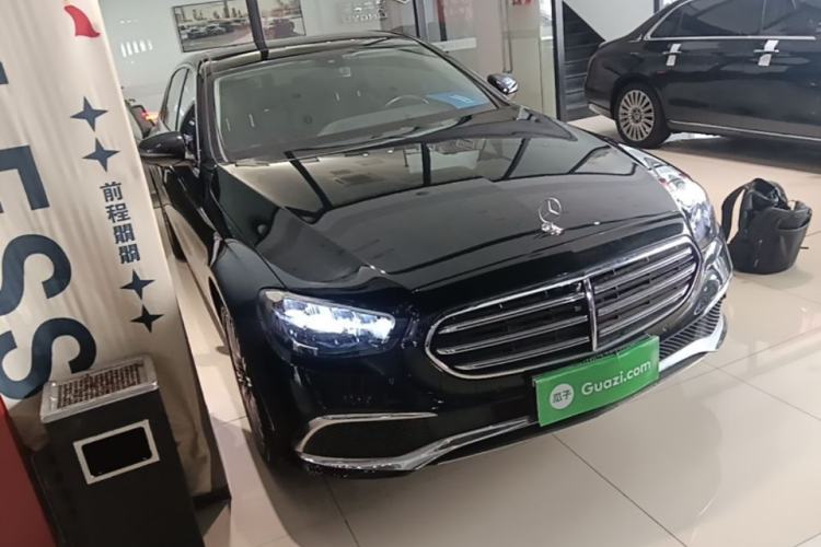 Used Mercedes-Benz E-Class 2022 Revised Version E 300 L Luxury Edition Front Right 45 Deg