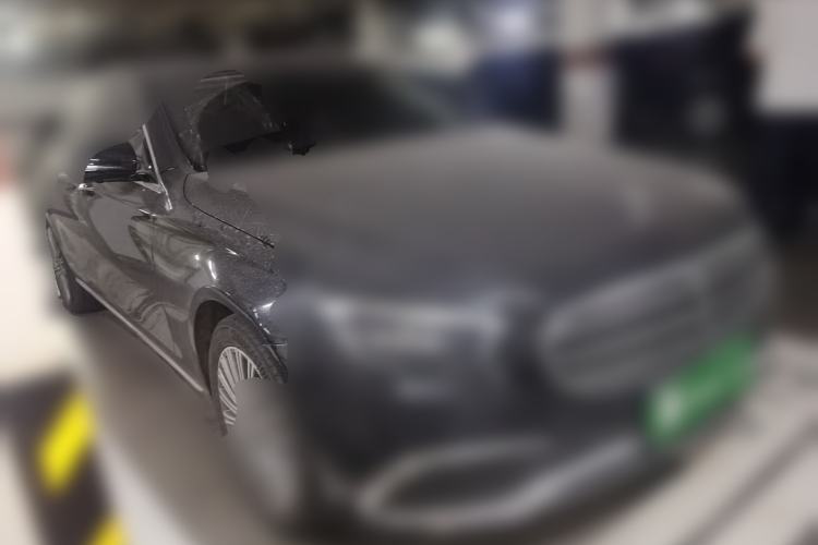 Used Mercedes-Benz E-Class 2022 Revised Version E 300 L Luxury Edition Front Right 45 Deg