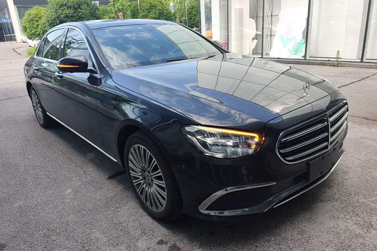 Used Mercedes-Benz E-Class 2022 Updated E 300 L Stylish Edition Front Right 45 Deg