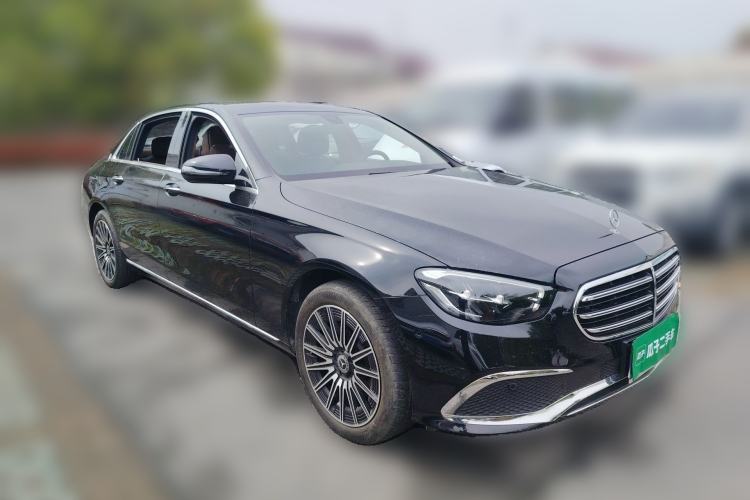 Used Mercedes-Benz E-Class 2022 Updated E 260 L Front Right 45 Deg