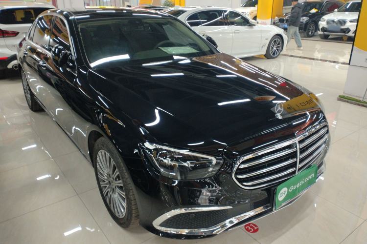Used Mercedes-Benz E-Class 2022 Updated E 300 L Luxury Edition Front Right 45 Deg