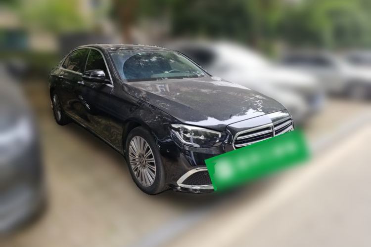 Used Mercedes-Benz E-Class 2022 Revised Version E 300 L Luxury Edition Front Right 45 Deg