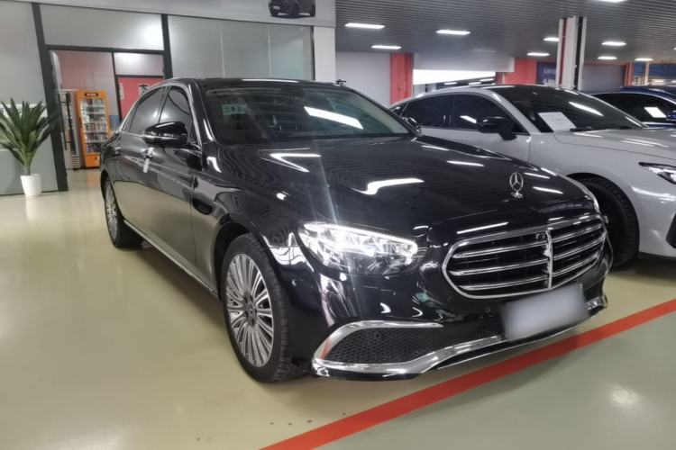Used Mercedes-Benz E-Class 2022 Updated E 300 L Luxury Edition Front Right 45 Deg
