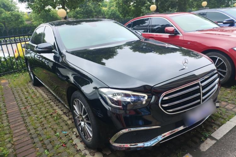 Used Mercedes-Benz E-Class 2022 Second Facelift E 260 L Front Right 45 Deg