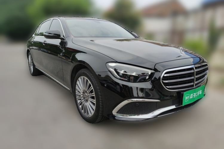 Used Mercedes-Benz E-Class 2022 Updated E 260 L Front Right 45 Deg