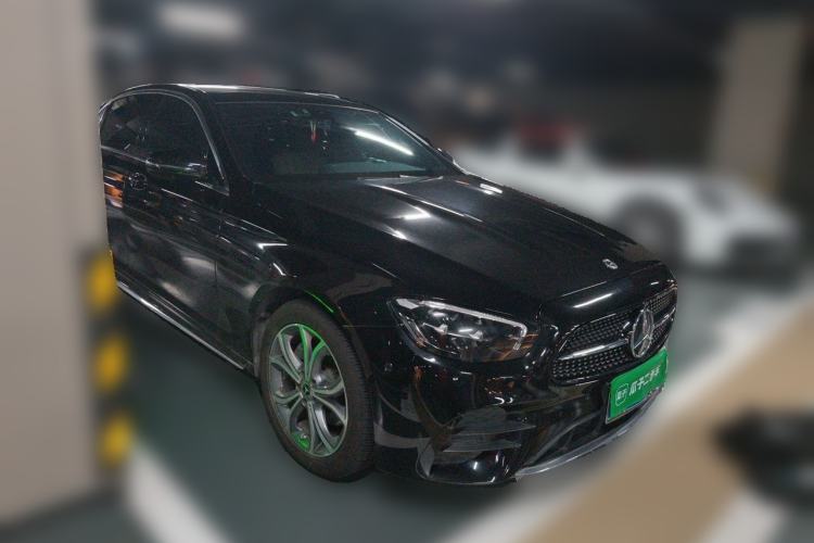 Used Mercedes-Benz E-Class 2022 E 300 L Sporty and Stylish Model Front Right 45 Deg