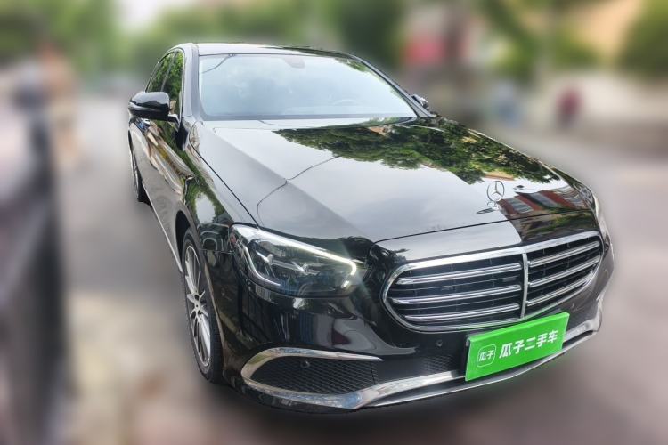 Used Mercedes-Benz E-Class 2022 E 260 L Front Right 45 Deg