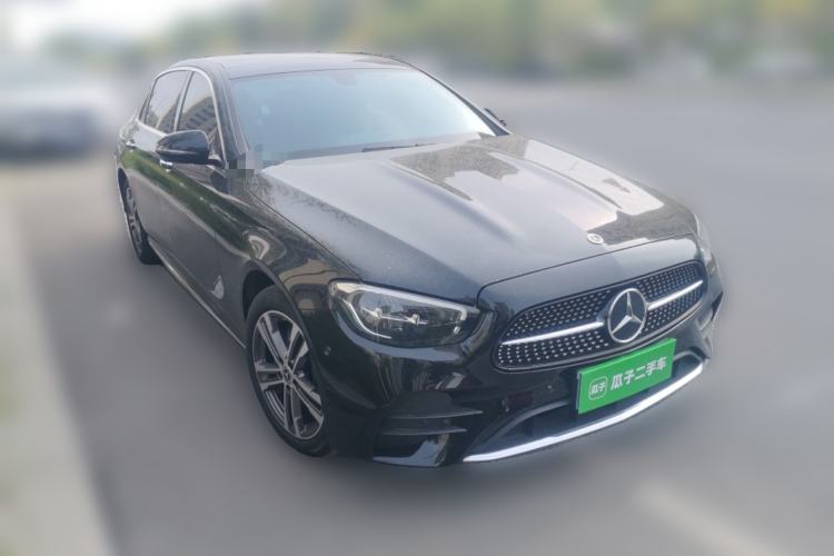 Used Mercedes-Benz E-Class 2022 E 260 L Front Right 45 Deg