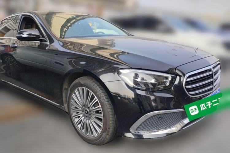 Used Mercedes-Benz E-Class 2022 Revised Version E 300 L Luxury Edition Front Right 45 Deg