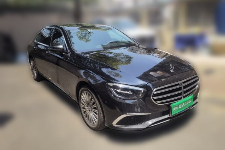 Used Mercedes-Benz E-Class 2022 Updated E 300 L Luxury Edition Front Right 45 Deg