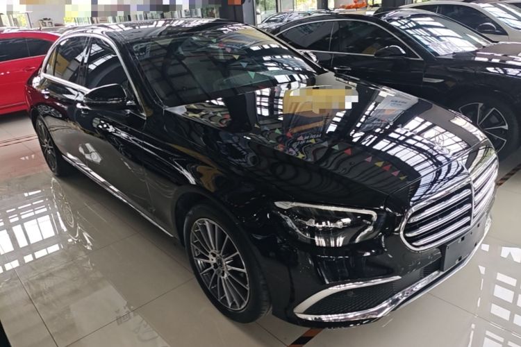 Used Mercedes-Benz E-Class 2022 Second Facelift E 260 L Front Right 45 Deg