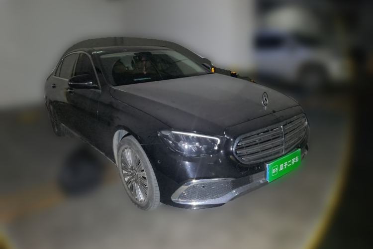 Used Mercedes-Benz E-Class 2022 E 260 L Front Right 45 Deg