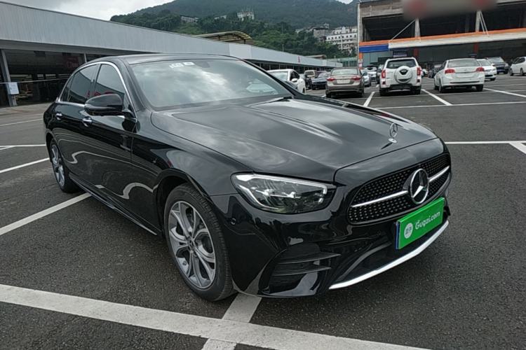 Used Mercedes-Benz E-Class 2022 E 300 L Sporty and Stylish Model Front Right 45 Deg