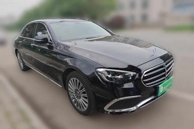 Used Mercedes-Benz E-Class 2022 Updated E 300 L Luxury Edition Front Right 45 Deg