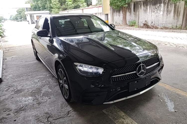 Used Mercedes-Benz E-Class 2022 Revised E 300 L Sporty and Stylish Edition Front Right 45 Deg