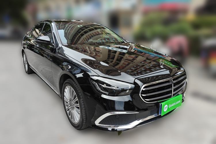 Used Mercedes-Benz E-Class 2022 Updated E 300 L Luxury Edition Front Right 45 Deg