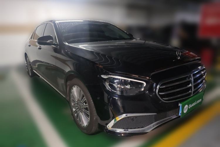 Used Mercedes-Benz E-Class 2022 E 300 L Premium Edition Front Right 45 Deg