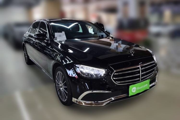 Used Mercedes-Benz E-Class 2022 E 260 L Front Right 45 Deg