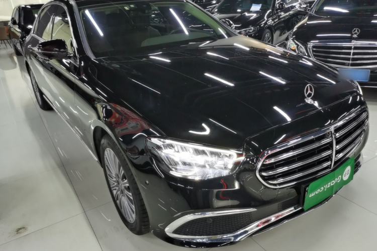 Used Mercedes-Benz E-Class 2022 Updated E 300 L Luxury Edition Front Right 45 Deg