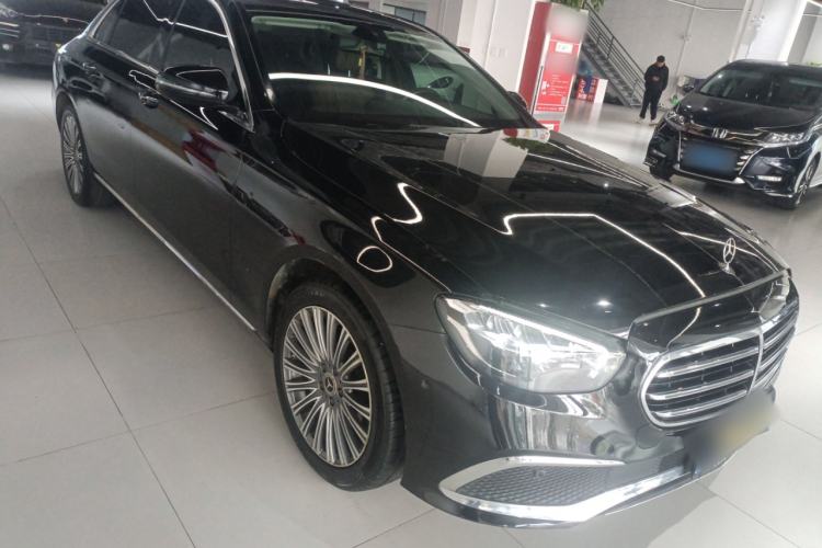 Used Mercedes-Benz E-Class 2022 Second Facelift E 260 L Front Right 45 Deg