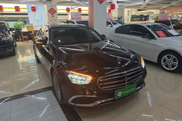 Used Mercedes-Benz E-Class 2022 Updated E 300 L Luxury Edition Front Right 45 Deg