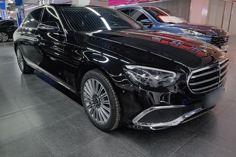 Used Mercedes-Benz E-Class 2022 Second Facelift E 300 L Luxury Edition Front Right 45 Deg