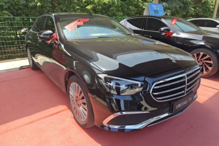 Used Mercedes-Benz E-Class 2022 Updated E 300 L Luxury Edition Front Right 45 Deg